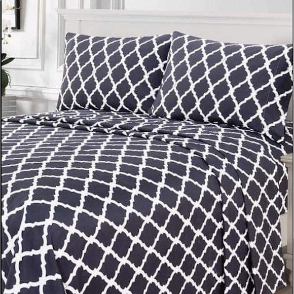Kate & Co. Other - ⭐️FINAL STOCK⭐️King 4pc Charcoal Arabesque Bedsheets